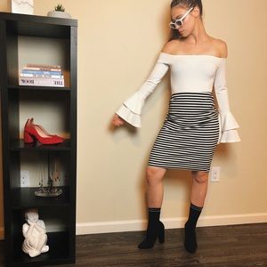 BLACK SOCK BOOTS Aldo sz 8 LOVE ❤️